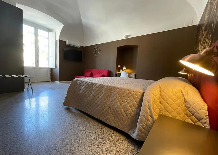 Konukevi Cconforthotels Bari