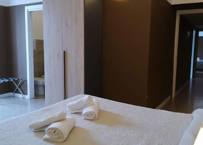 Cconforthotels 招待所 巴里